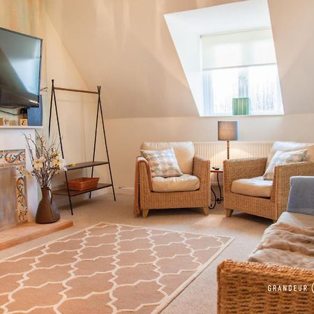 Sky View Suite By Grandeur Property บอร์นมัธ ภายนอก รูปภาพ